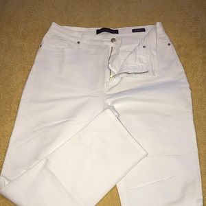 Gloria Vanderbilt women’s white/denim jeans,  size 14
